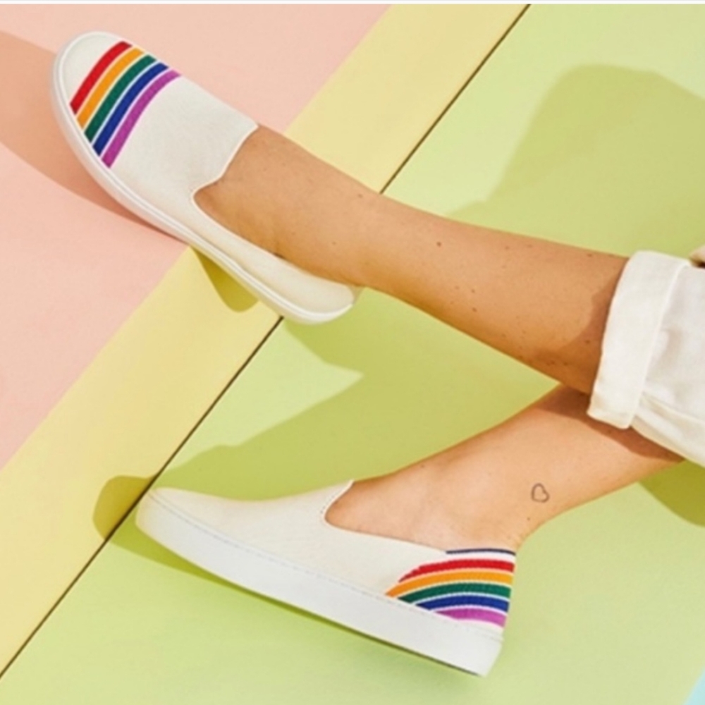 Rothy’s 6 Rainbow SF Pride Sneaker - Picture 3 of 8